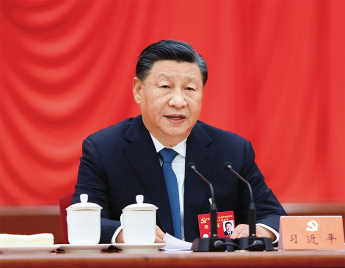 中国共产党第十九届中央委员会第七次全体会议，于2022年10月9日至12日在北京举行。中央委员会总书记习近平作重要讲话。 新华社记者 鞠鹏 摄