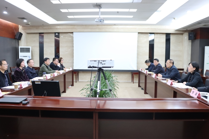 省政协副主席范九伦一行调研